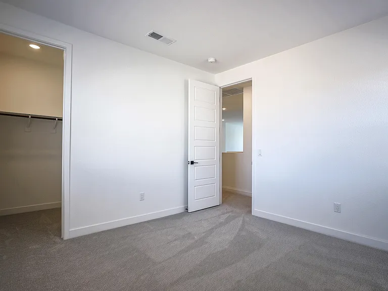 3068 W Orco Ln — Photo 28