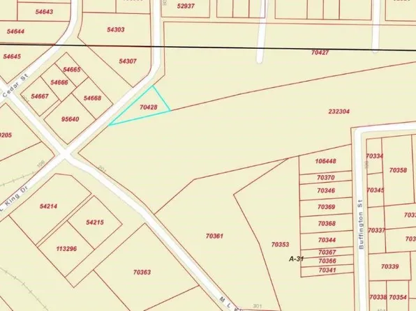 816 Pine St, Commerce, TX 75428