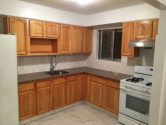 3rd image of 206-46 46th Ave
