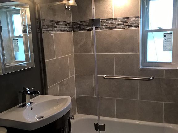 Tiled shower walls