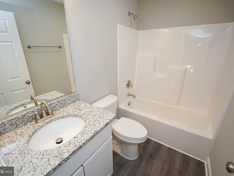 621 Cedar St — Photo 42