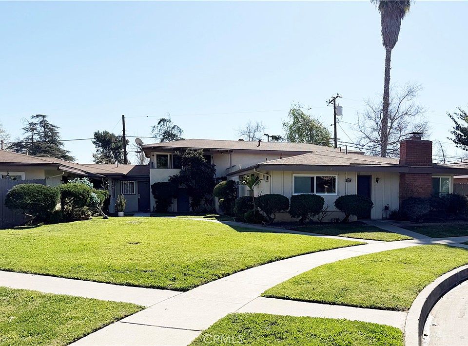 1st image of 216 S Ridgeway St