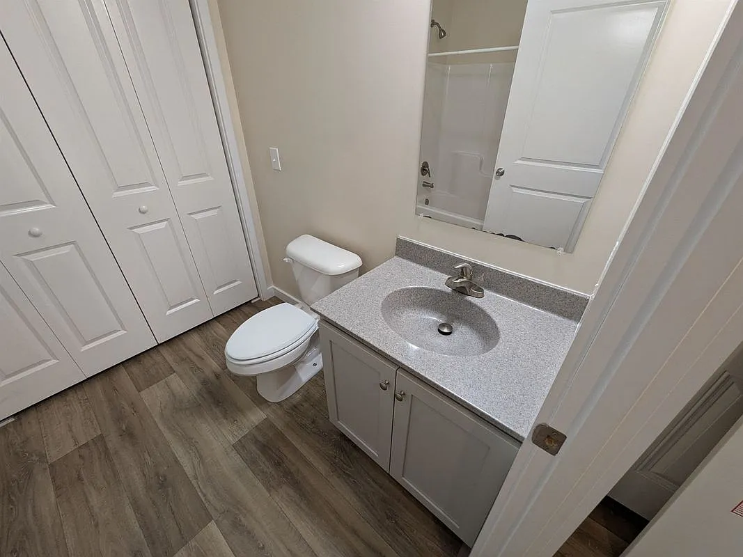 2 bed, 2.0 bath, 1369 sqft, $3,225 — Photo 2