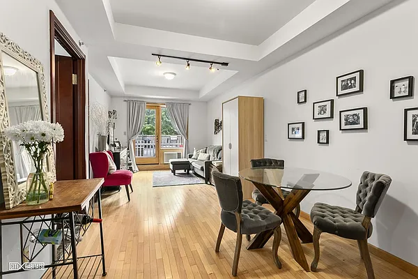 Sold by Citi Habitats | media 7