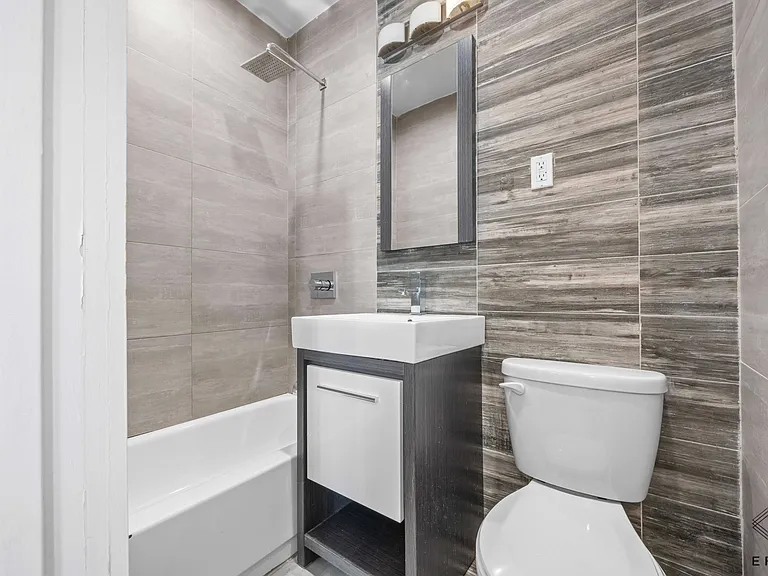 61-36 Woodbine St #1R — Photo 10