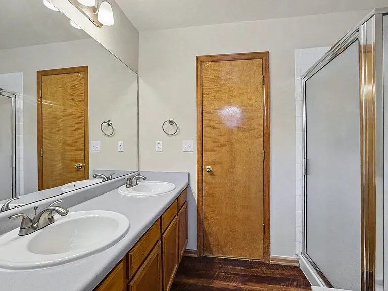 11742 Gray St — Photo 18