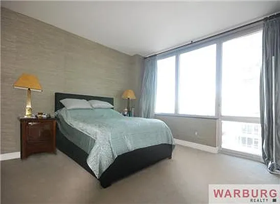 Rented by Warburg | media 27