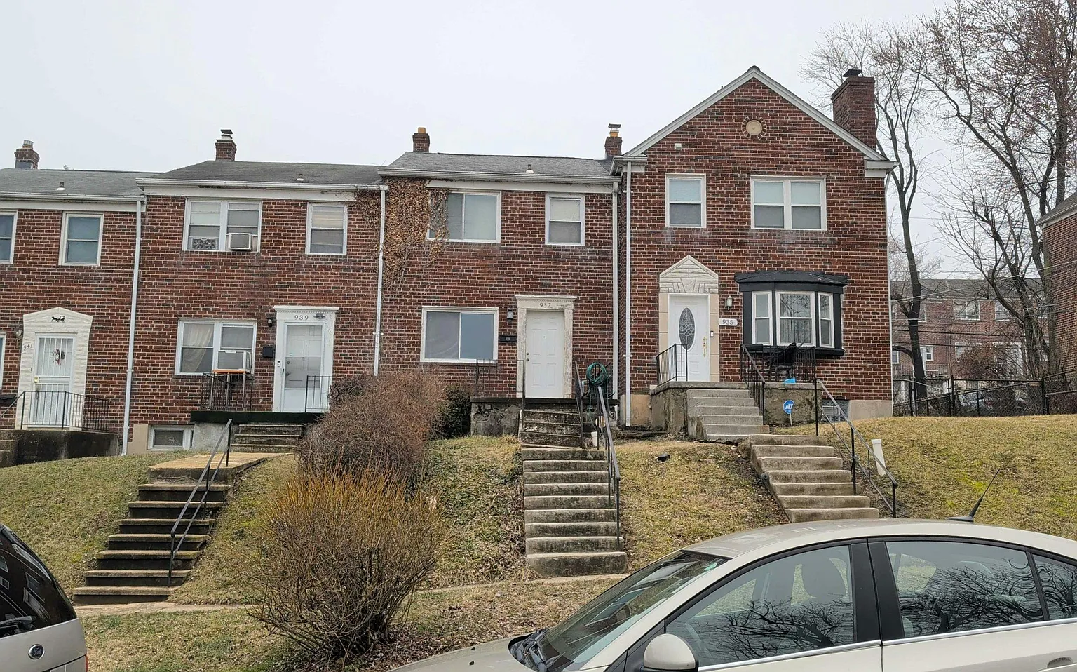 937 Saint Agnes Ln photo 1