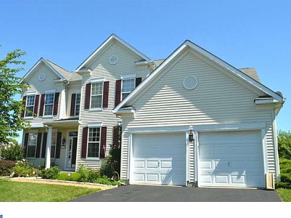 2nd image of 16 Hogan Cir