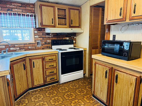 4th image of 6275 Meadville Rd