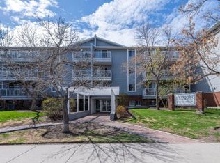 1735 11th Ave SW #104, Calgary, AB T3C 3S9