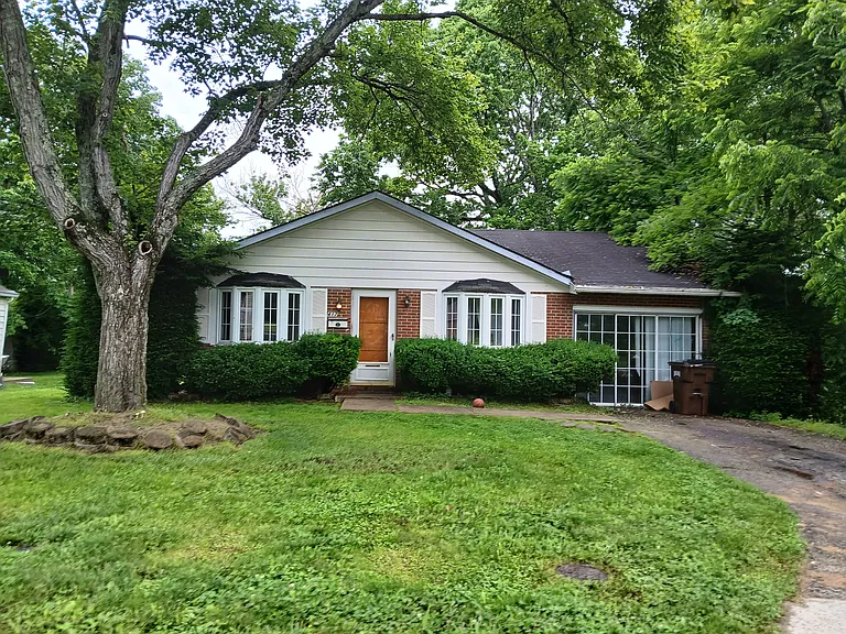 417 N Mechanic St — Photo 1