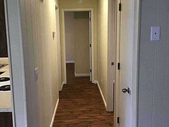 2nd image of 215 W South St #B