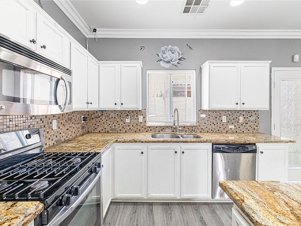 1st image of 3532 Carisbrook Dr