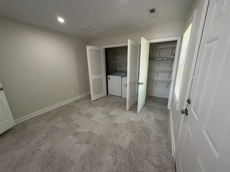 1413 Overlook St — Photo 4
