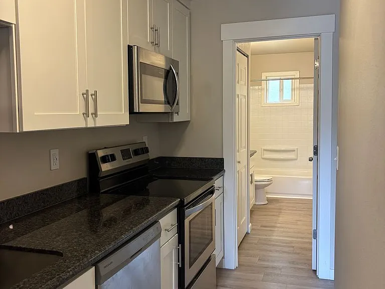 Jennifer Ryan Apartments — Photo 13