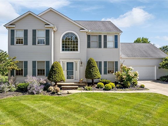 3rd image of 3205 Peterboro Dr