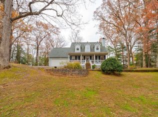 509 Hickory Ridge Dr, Ellijay, GA 30536
