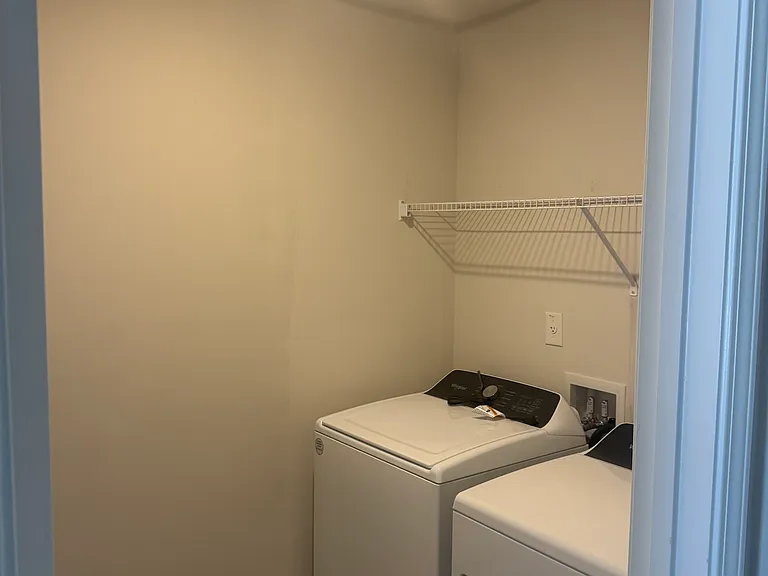 14 Warwick Ct — Photo 4