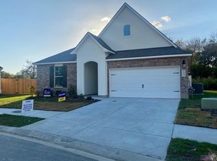 5554 Heron Landing Dr, Baton Rouge, LA 70816