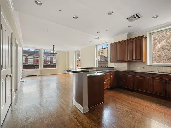 222 Park Ave S APT 8E, New York, NY 10003