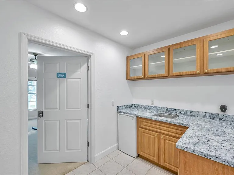 1507 W Windhorst Rd — Photo 47