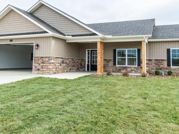 74 Steve Cir, Hurricane, WV 25526