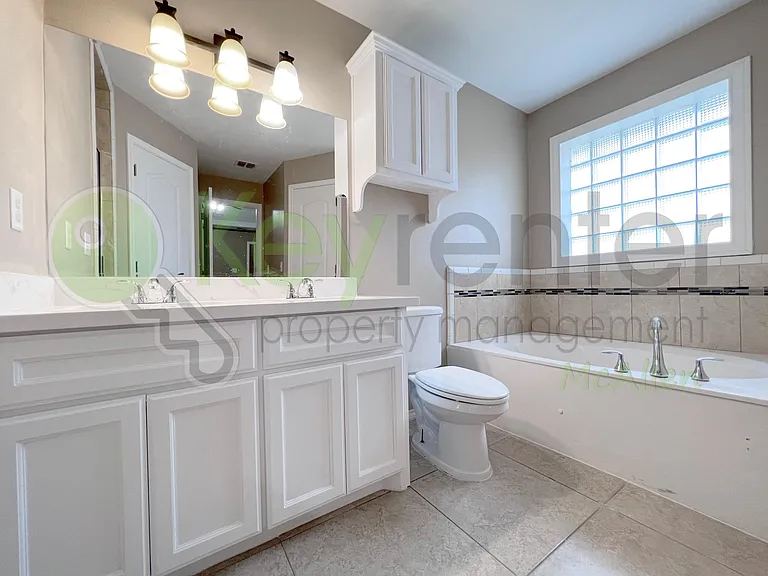 7816 N 26th St — Photo 16