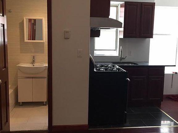 3rd image of 6129 167th St Fl 1ST