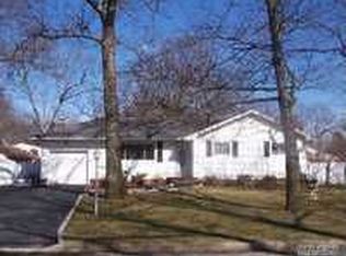 9 Sage Rd, Port Jefferson Station, NY 11776
