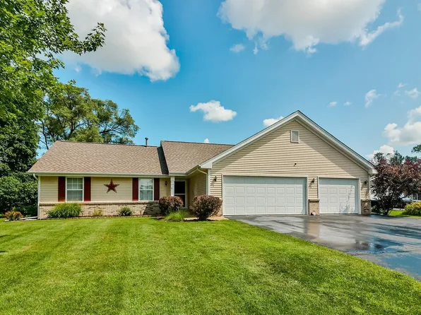 1012 Maple Ave, Machesney Park, IL 61115