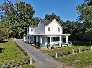 14 Decatur St, Columbia, NJ 07832