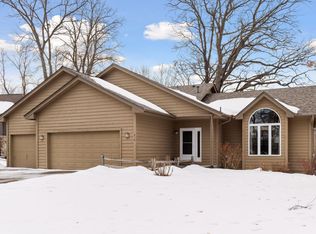 916 Dutchmans Way SE, Watertown, MN 55388