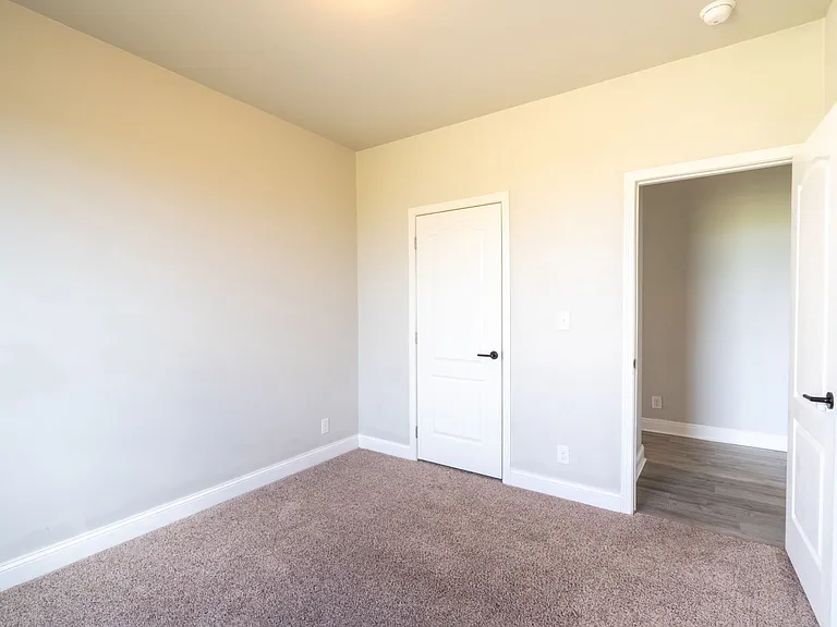 8036 Flintwood Rd — Photo 15
