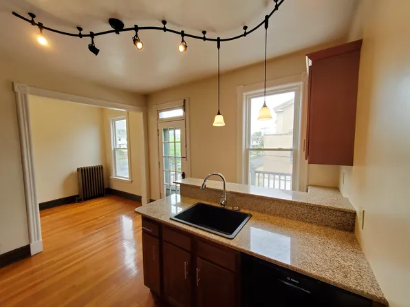 534 Yates St #B, Albany, NY 12208