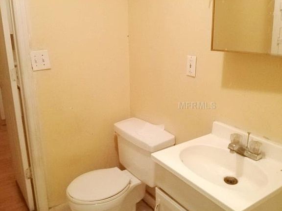 5th image of 4066 12th Ave S