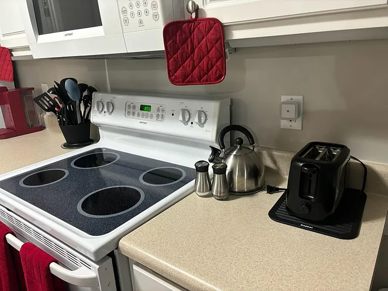 1710 Renwick Dr #204 — Photo 31