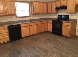 412 W White Ash Rd, Nixa, MO 65714