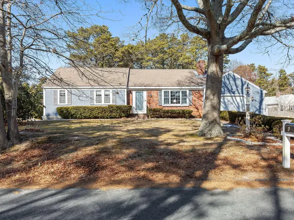 6 Greenland Circle, Yarmouth Port, MA 02675