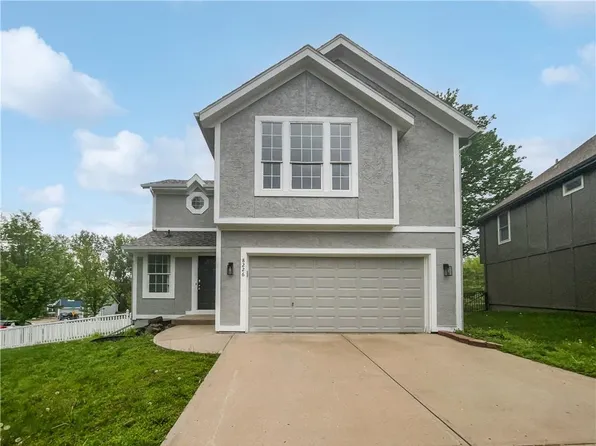 8226 NW 82nd Ct, Kansas City, MO 64152