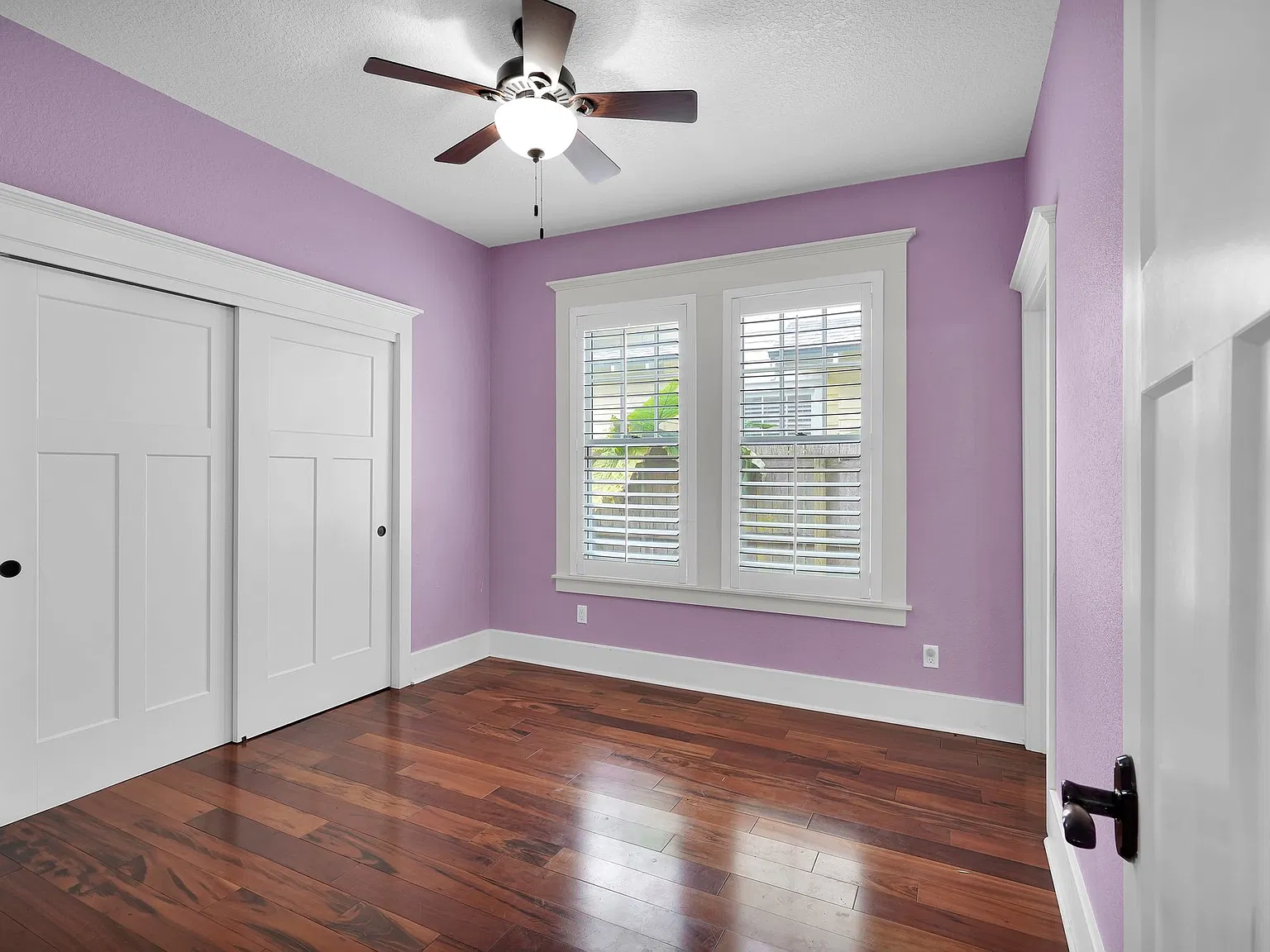 3 bed, 2.5 bath, 1860 sqft, $3,000 — Photo 1