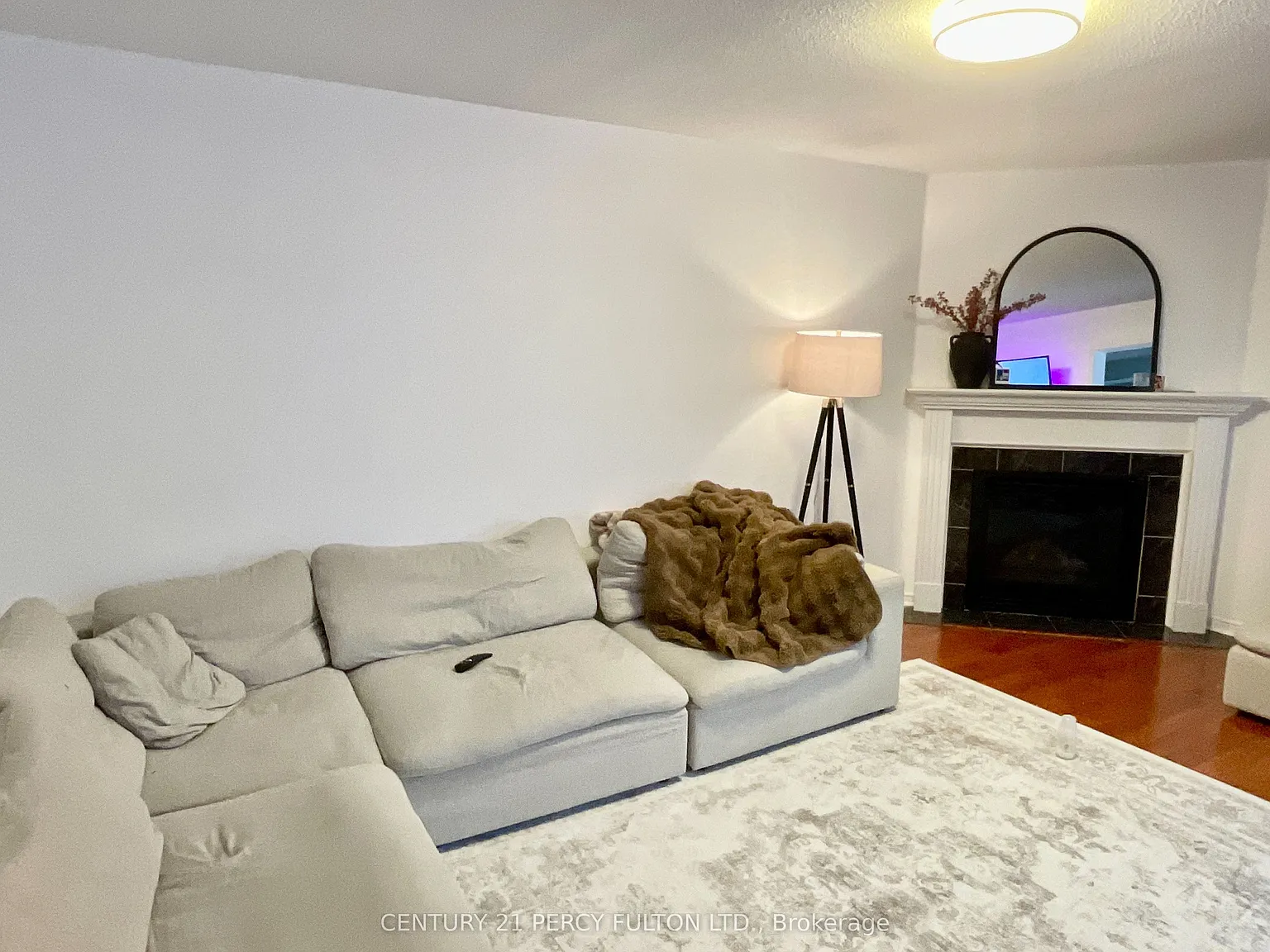 4 bed, $3,500 — Photo 2