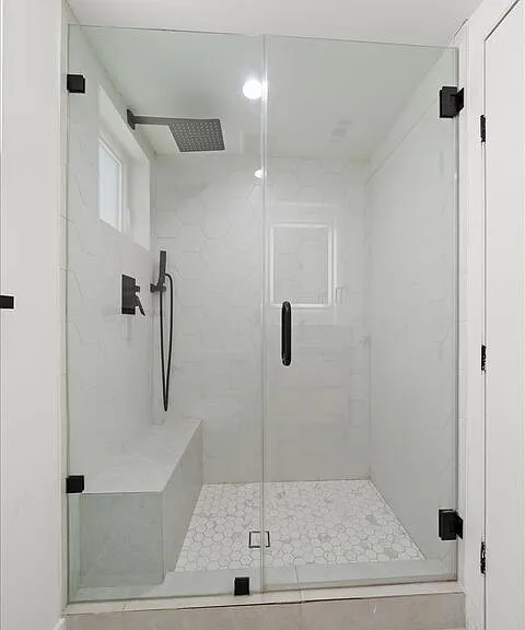 839 N McCadden Pl #B — Photo 32