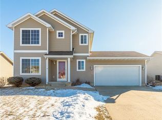 375 SE Carefree Ln, Waukee, IA 50263