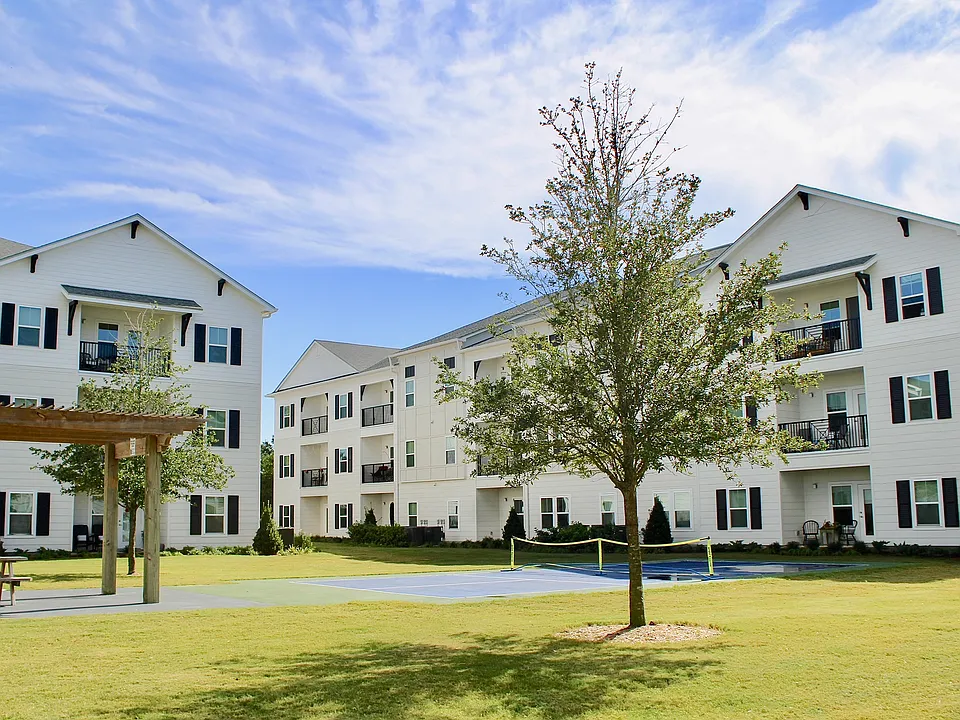 Azalea Bay Apartments