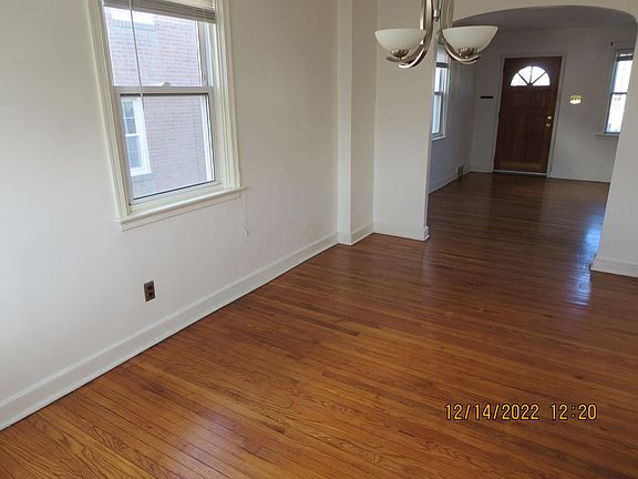 4th image of 1134 Cobbs St
