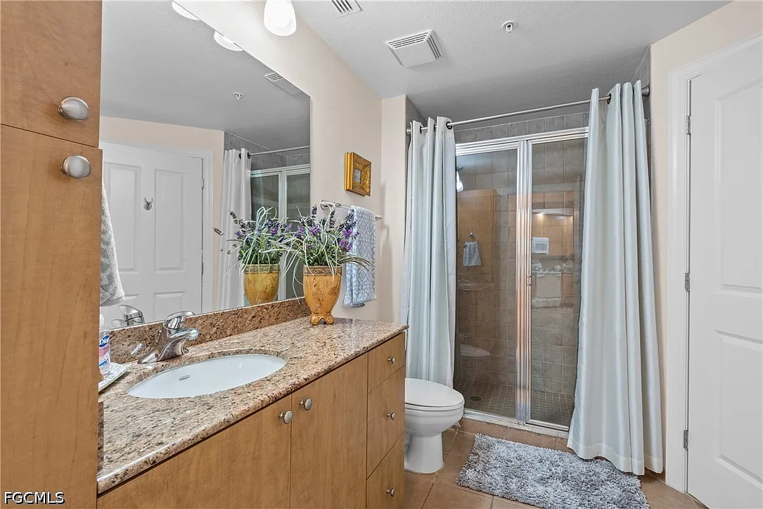 2 bed, 2.0 bath, 1083 sqft, $2,200 — Photo 4