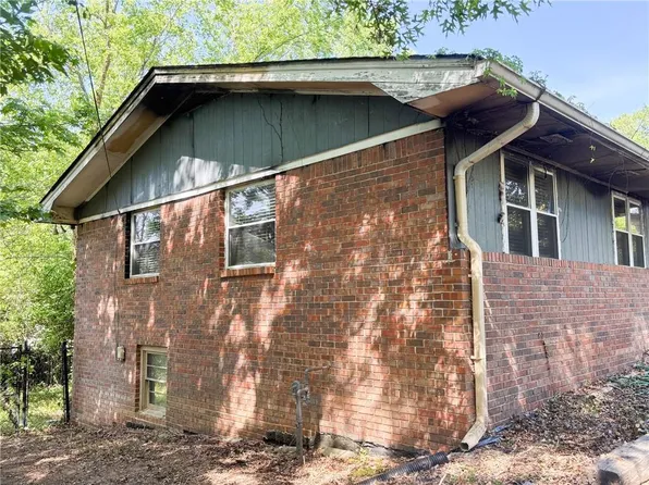 3606 Sullivan Dr, Douglasville, GA 30135