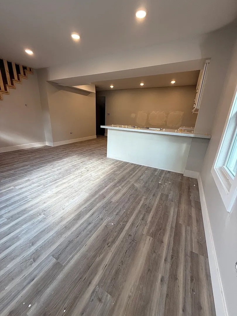 5 bed, 1500 sqft, $3,400 — Photo 4