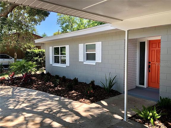 3rd image of 3372 Bougainvillea Dr